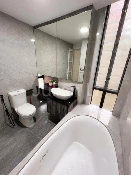 Room (Condo) for Rent in  Loyang Valley - Image 2